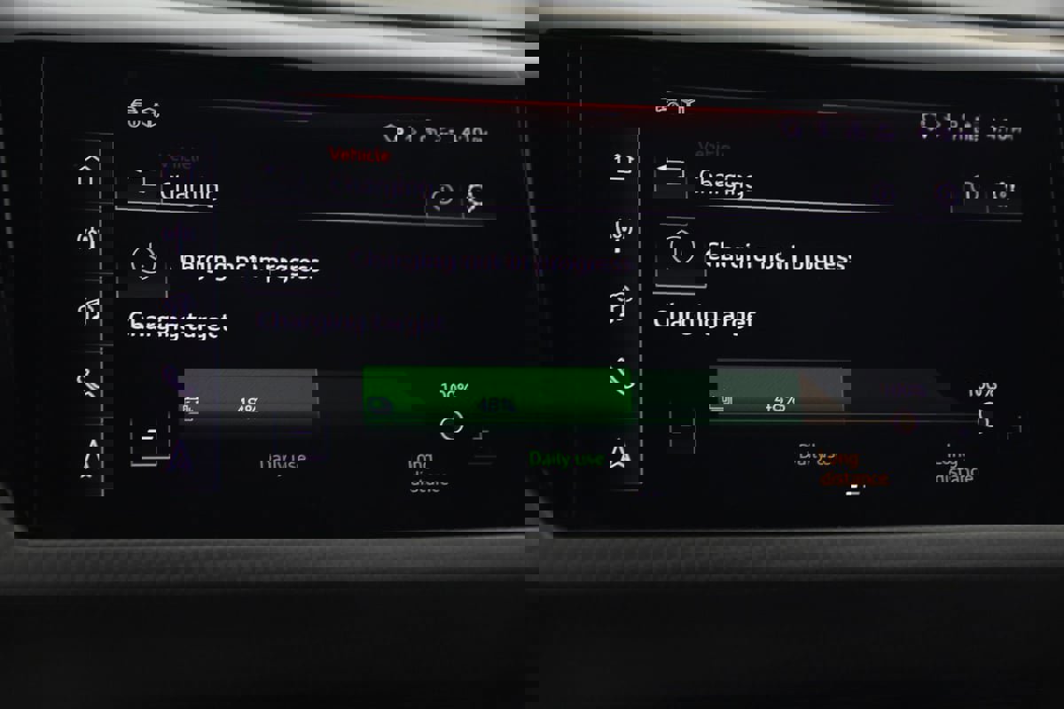 Used 2024 Audi RS e-tron GT w/ Carbon Performance Package image 61