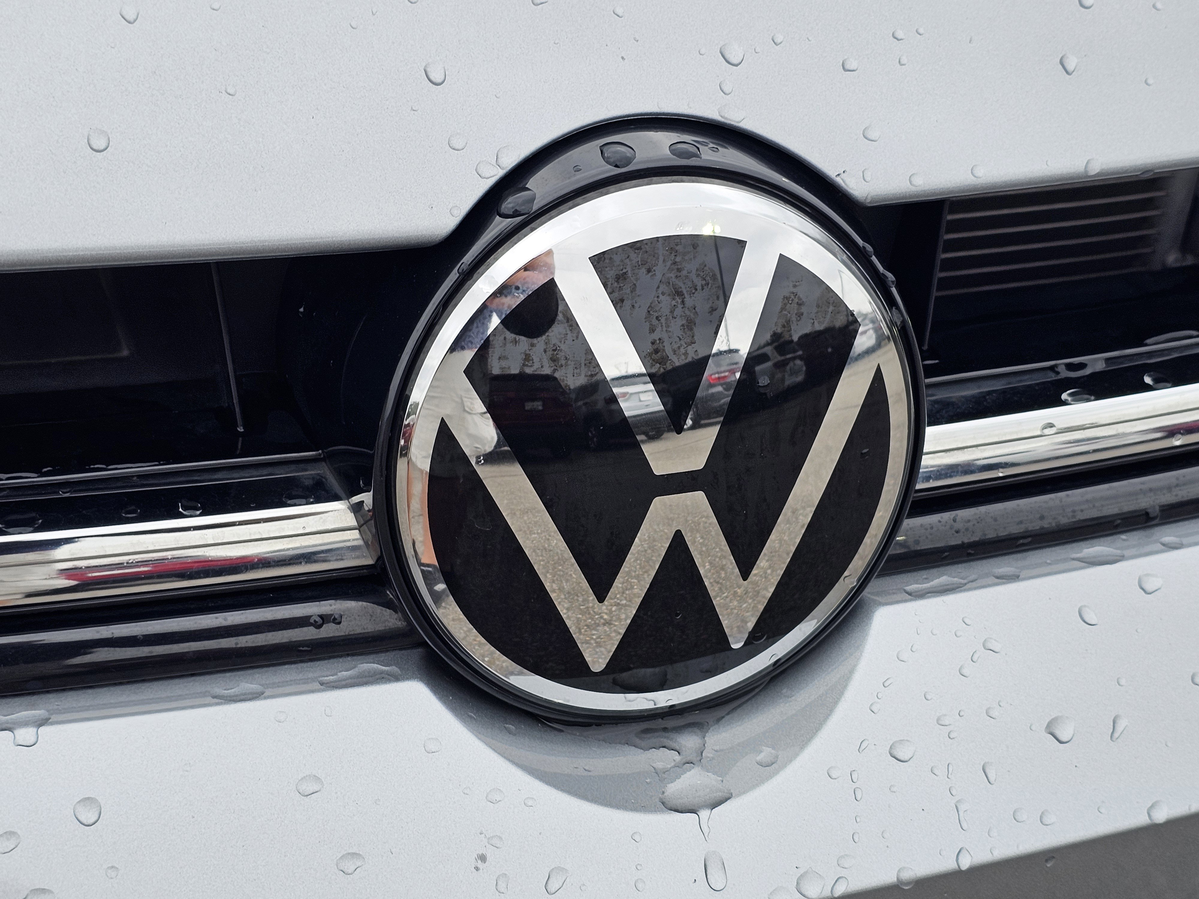 Used 2025 Volkswagen Jetta S image 3