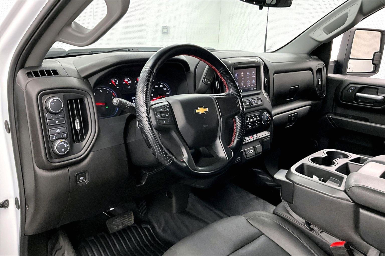 Used 2025 Chevrolet Silverado 3500 W/T AWD/4WD image 13