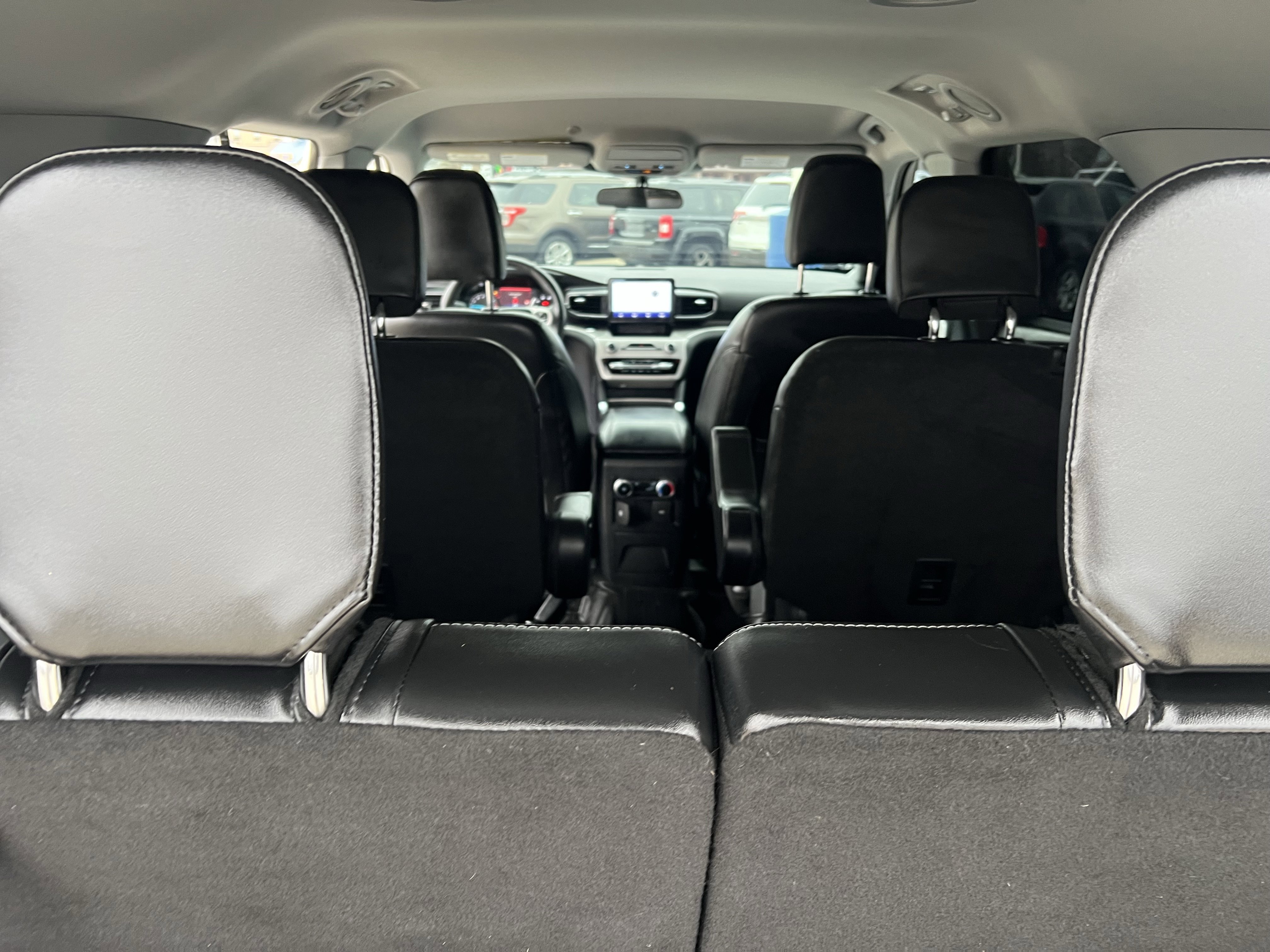 Used 2023 Ford Explorer XLT w/ Equipment Group 202A AWD/4WD image 22