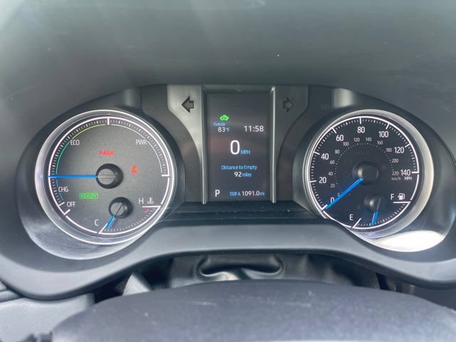 Used 2022 Toyota Venza LE AWD/4WD image 26