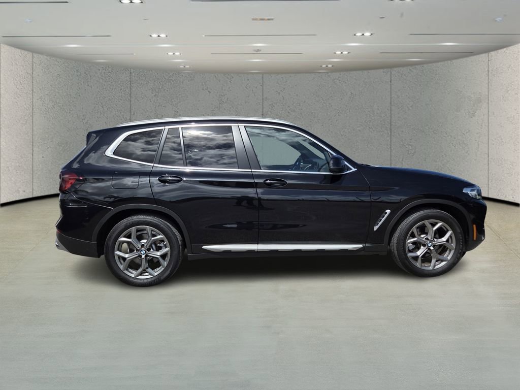 Used 2022 BMW X3 xDrive30i w/ Convenience Package AWD/4WD image 2