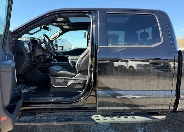 New 2026 Ford F350 Platinum w/ Tremor Off-Road Package image 14