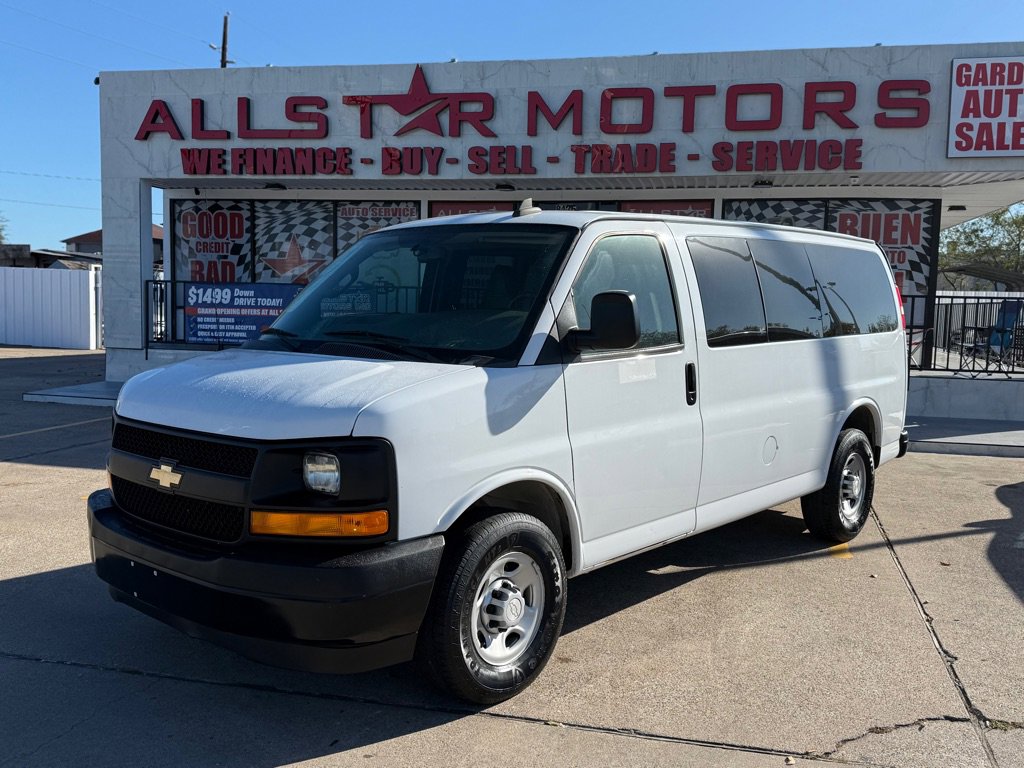 Used 2017 Chevrolet Express 2500 LS image 1