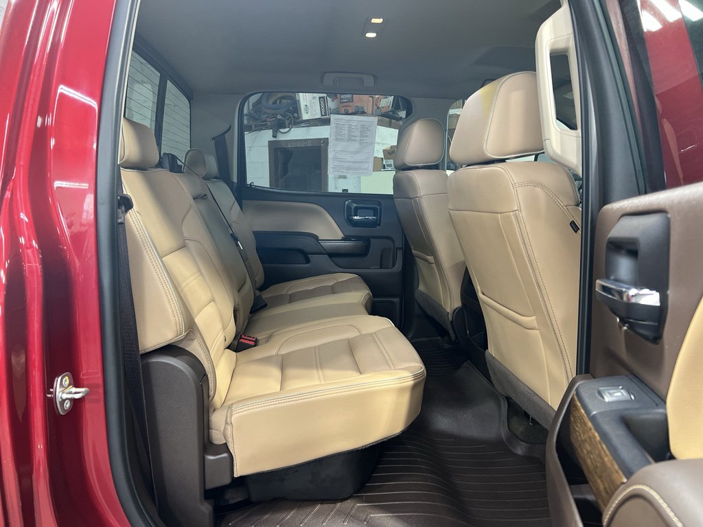 Used 2018 GMC Sierra 3500 Denali w/ Duramax Plus Package image 11