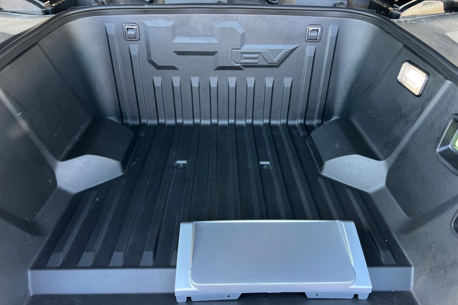 Used 2025 GMC Hummer EV 2X AWD/4WD image 28