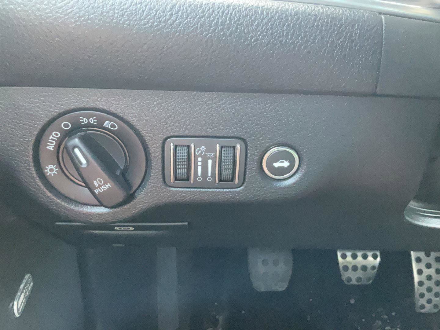 Used 2016 Dodge Challenger R/T Scat Pack image 18