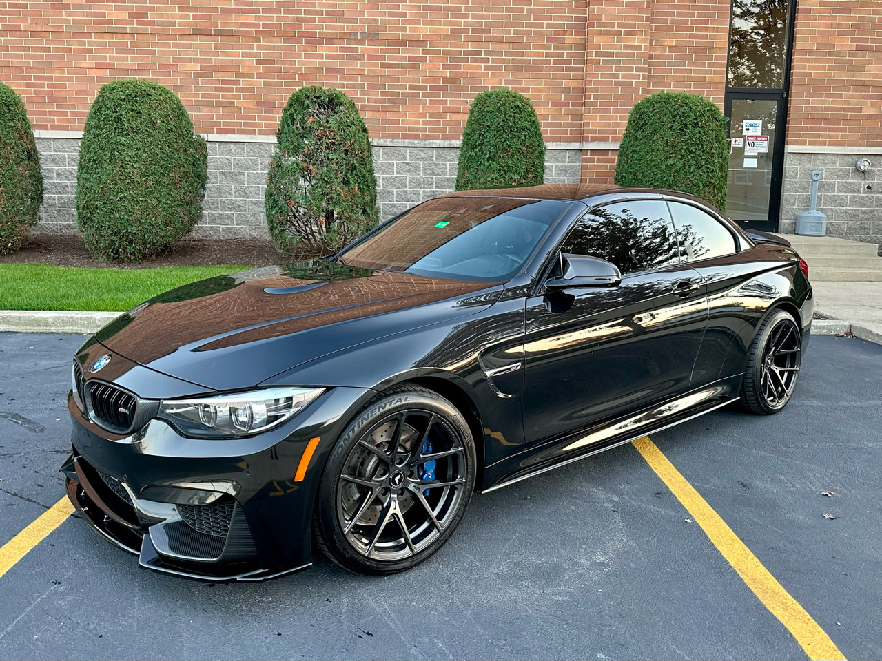 Used 2020 BMW M4 Convertible image 15
