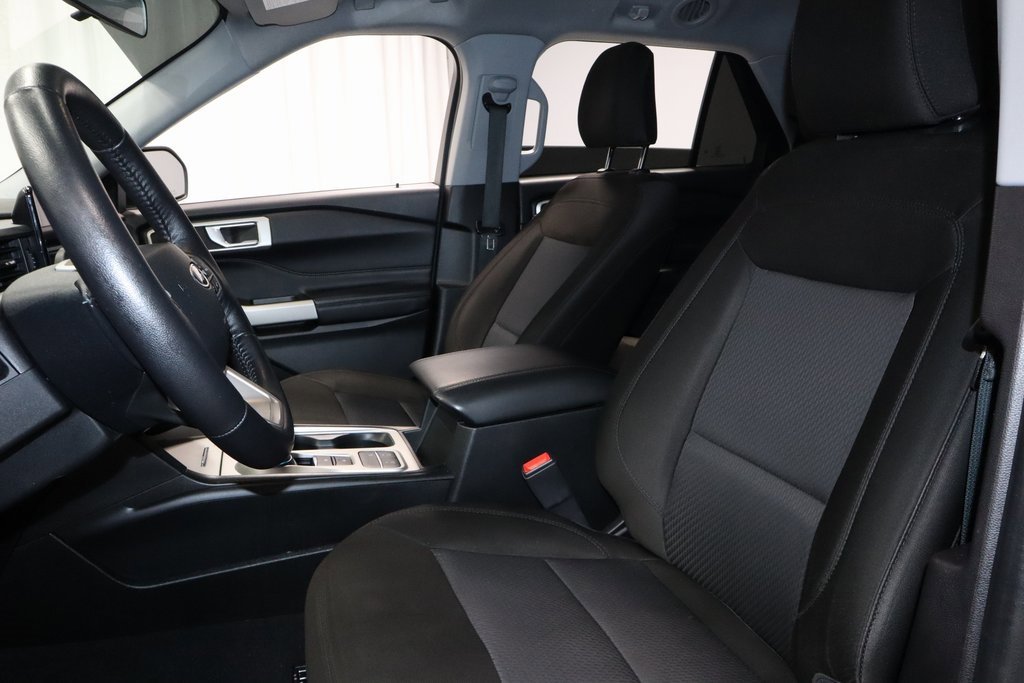 Certified 2022 Ford Explorer XLT image 26