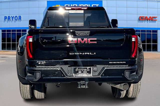 New 2026 GMC Sierra 3500 Denali w/ Technology Package image 4