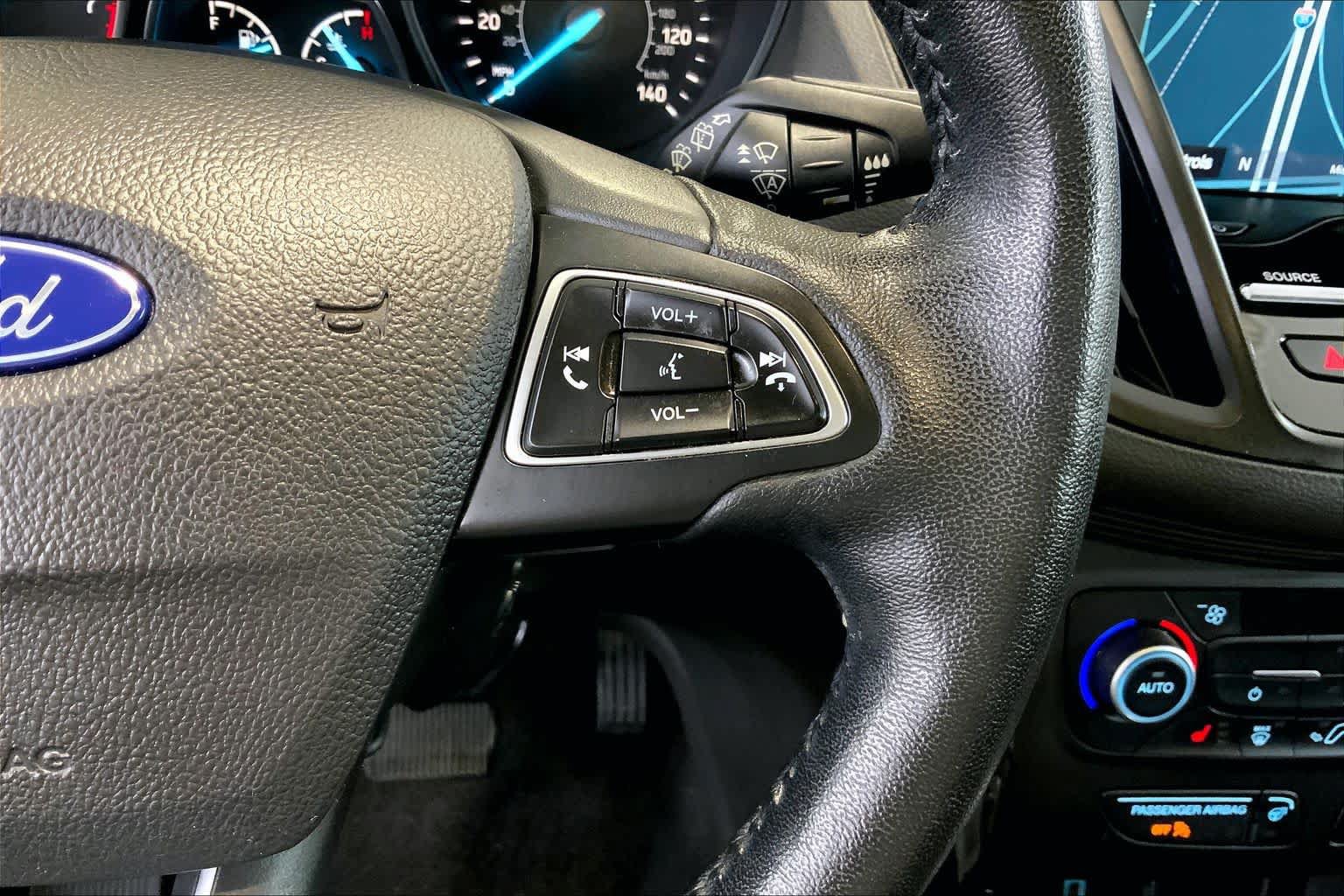 Used 2018 Ford Escape Titanium w/ Ford Safe & Smart Package AWD/4WD image 24