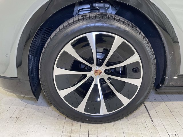 New 2026 Porsche Cayenne S AWD/4WD image 14