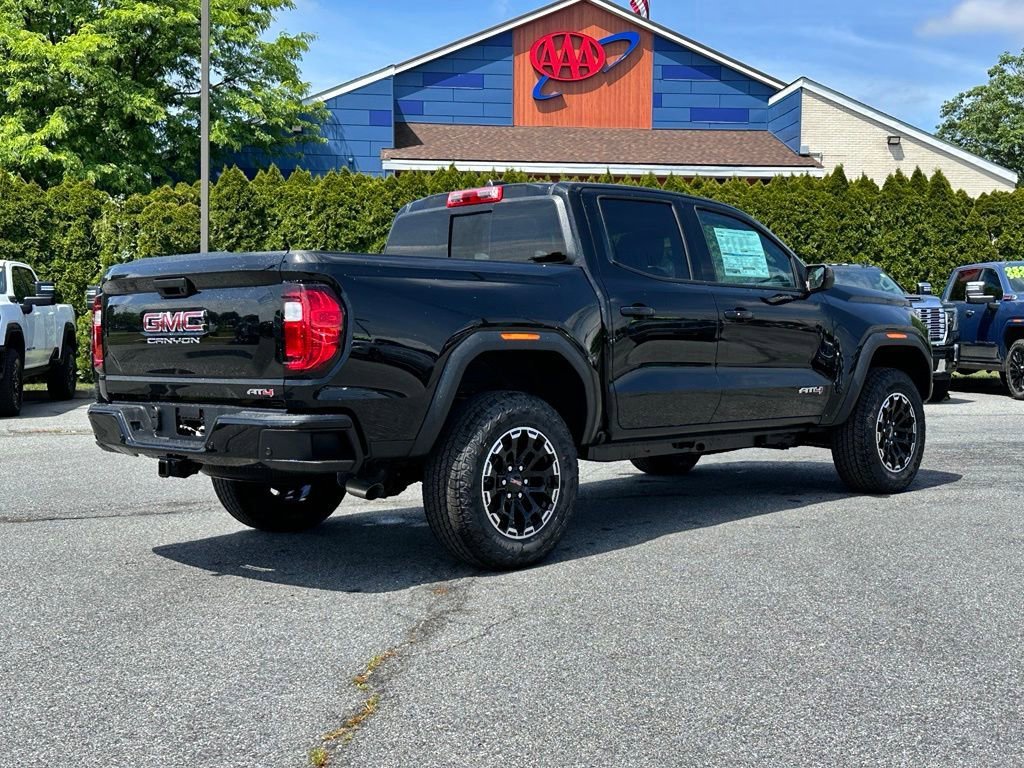New 2026 GMC Canyon AT4 AWD/4WD image 8