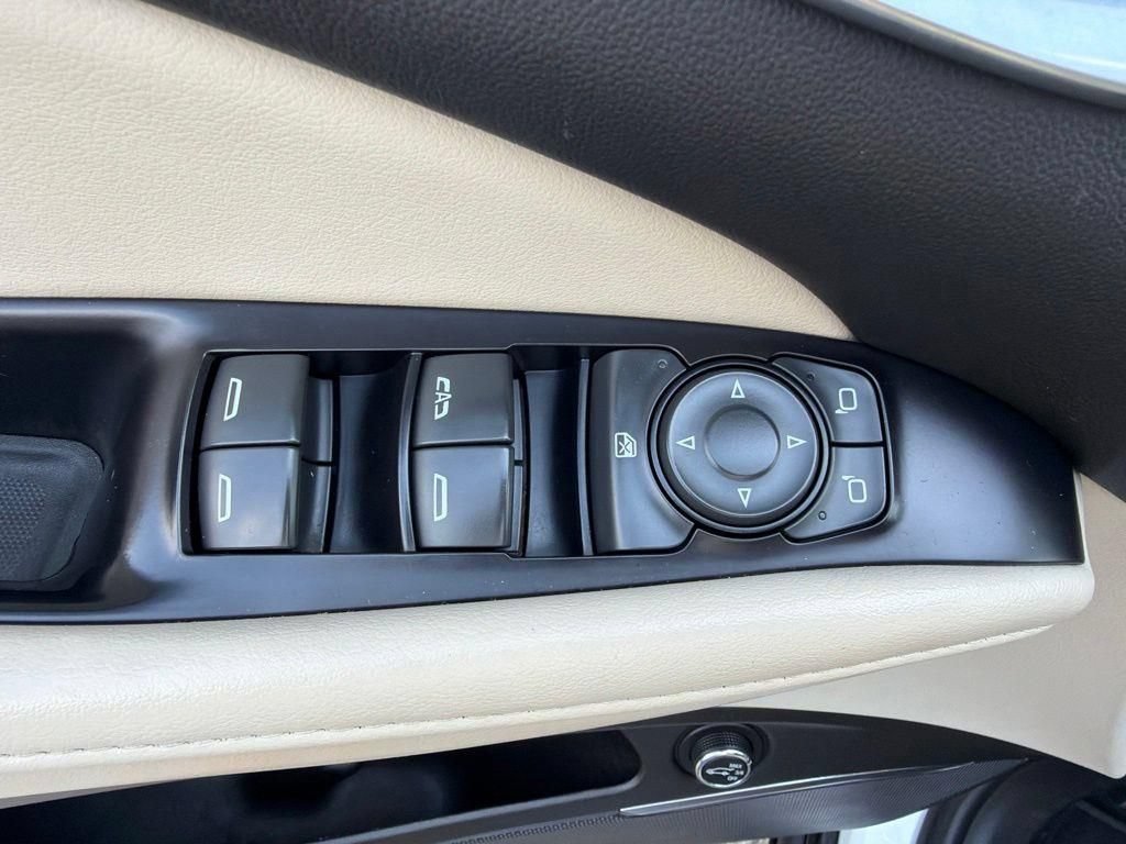 Used 2019 Buick Enclave Essence FWD image 30