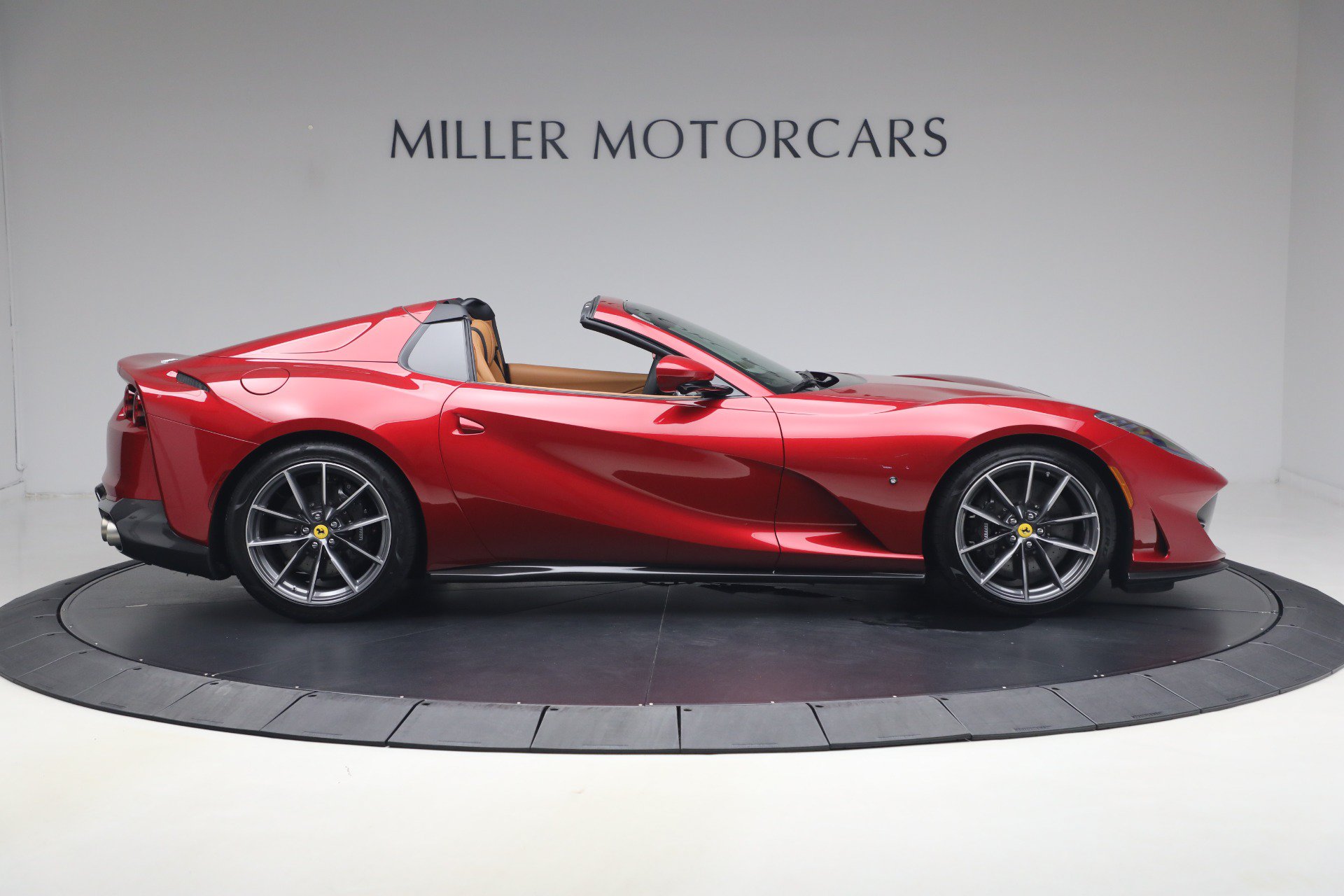 Certified 2023 Ferrari 812 GTS RWD image 9