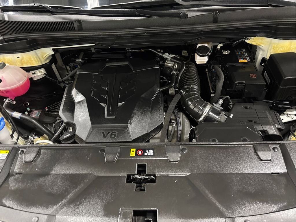 Used 2024 Kia Carnival SX Prestige image 13