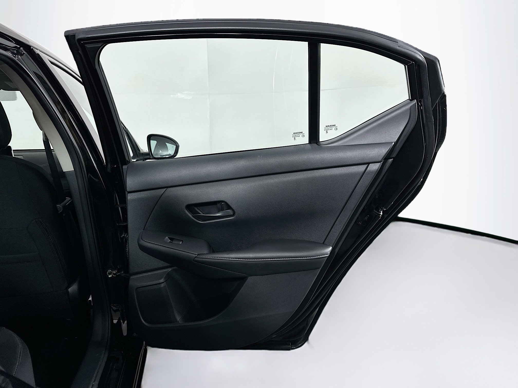 Used 2025 Nissan Sentra SV image 28