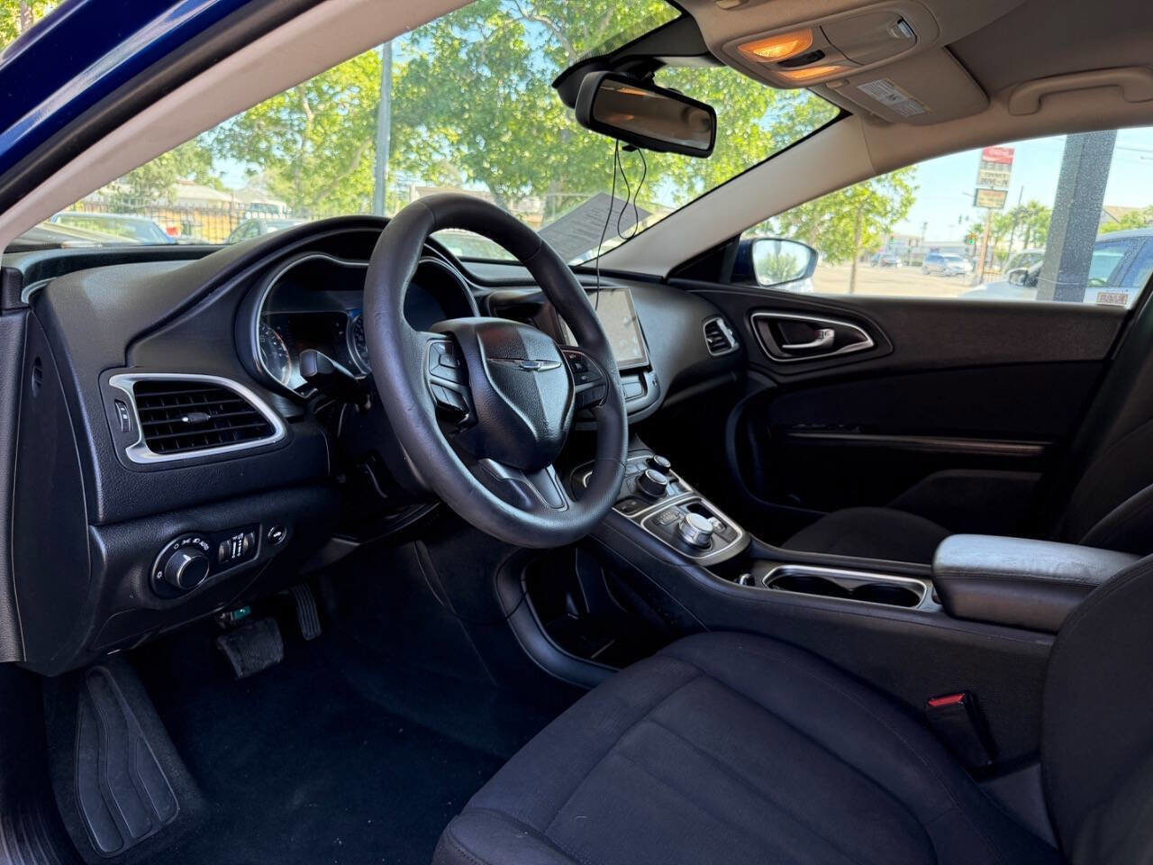 Used 2015 Chrysler 200 Limited image 15
