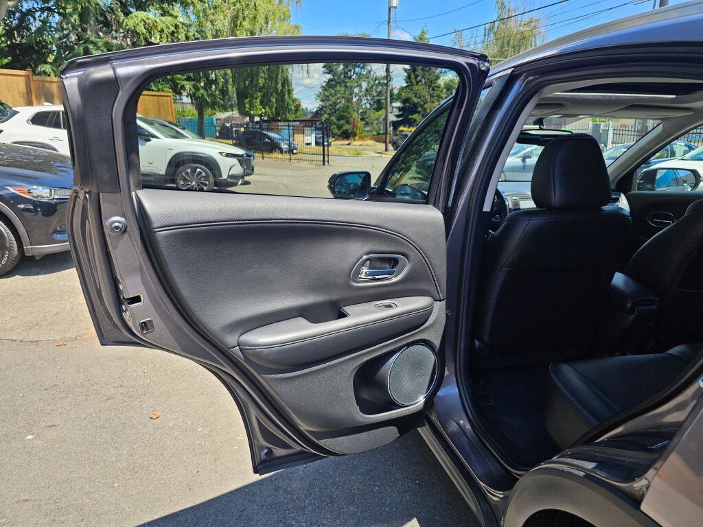 Used 2017 Honda HR-V EX-L image 16
