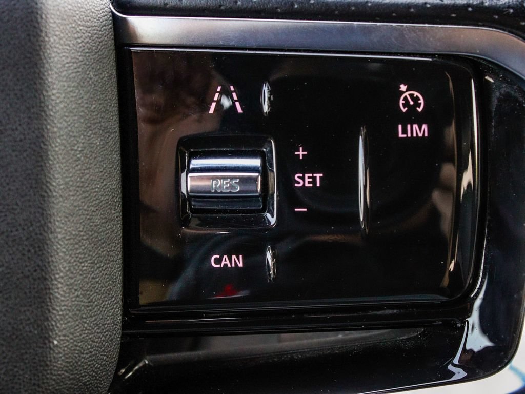 Used 2022 Land Rover Discovery Sport SE R-Dynamic AWD/4WD image 29