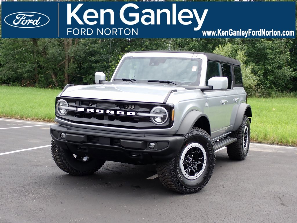 New 2024 Ford Bronco Outer Banks w/ Sasquatch Package