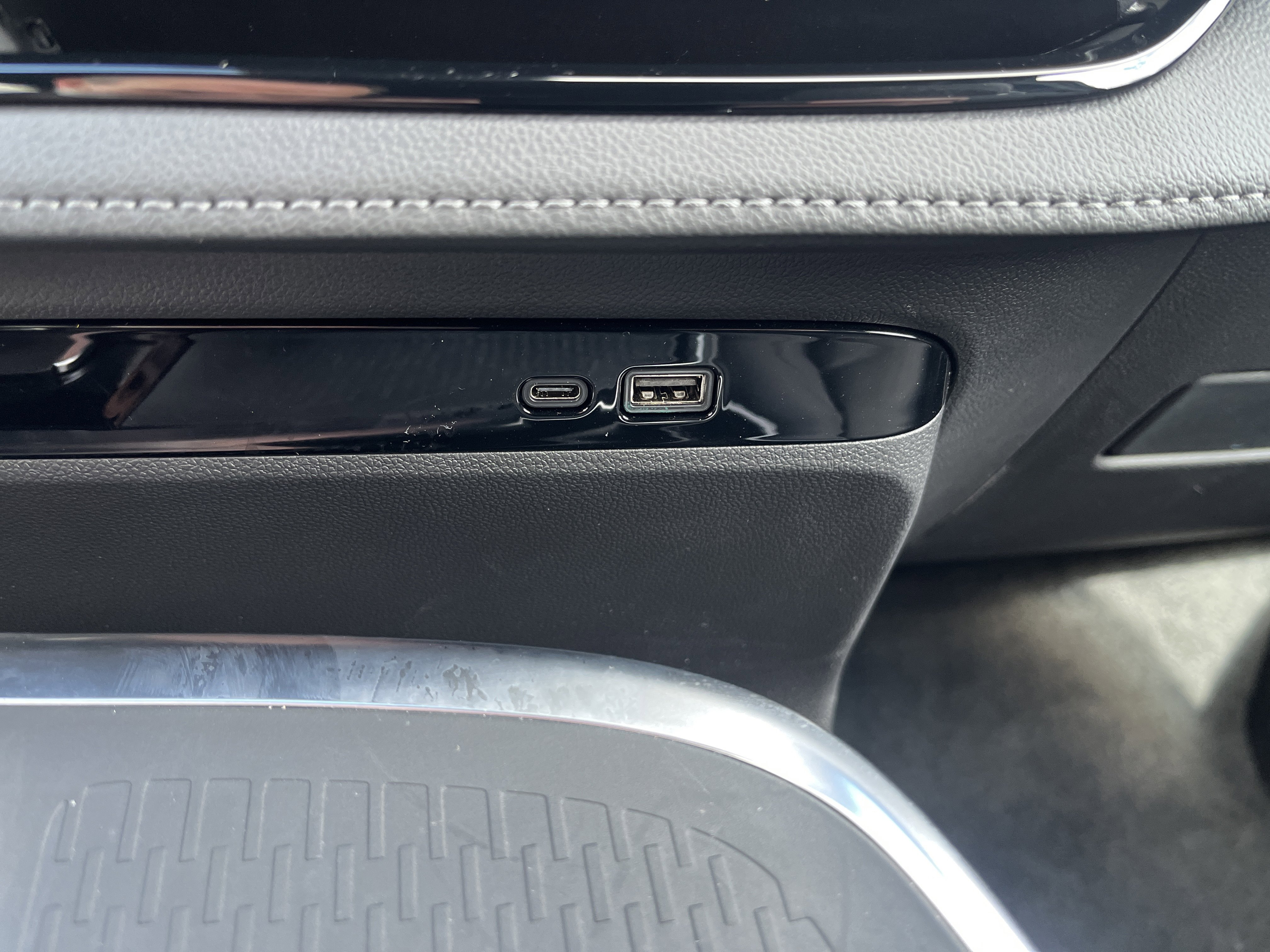 Used 2026 Buick Enclave Sport Touring w/ Super Cruise Package image 34