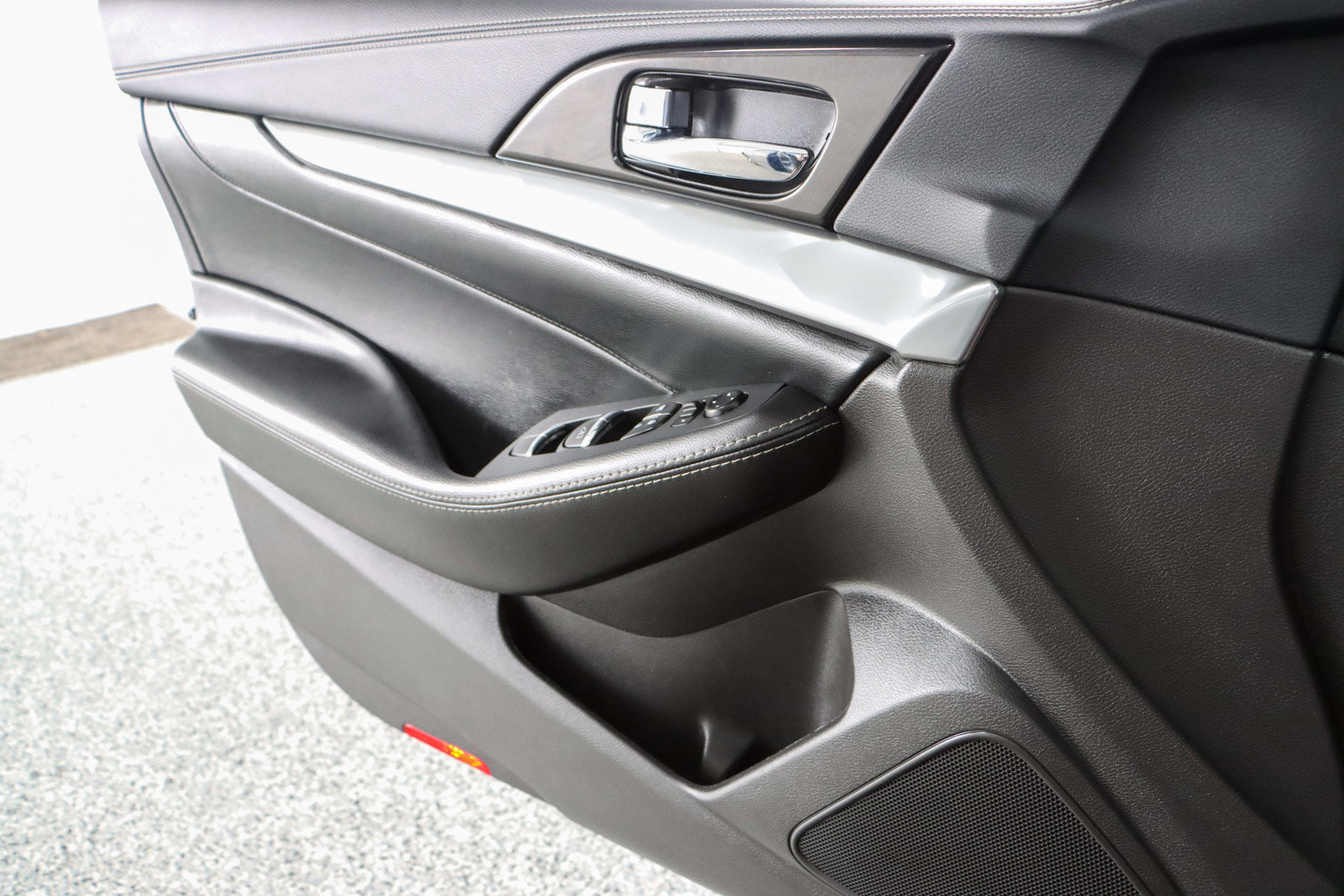 Used 2023 Nissan Maxima SV w/ Floor Mat Group image 21