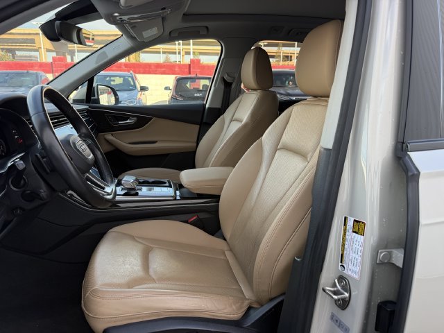 Used 2023 Audi Q7 3.0T Prestige w/ Prestige Package AWD/4WD image 26