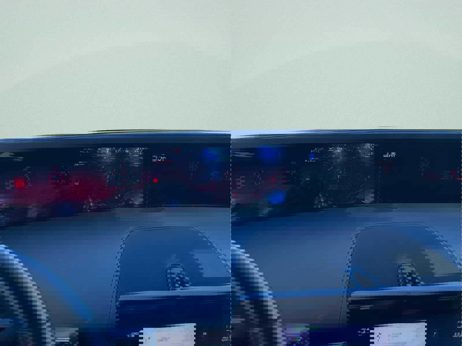 Used 2024 Lincoln Nautilus Reserve w/ Equipment Group 202A image 34