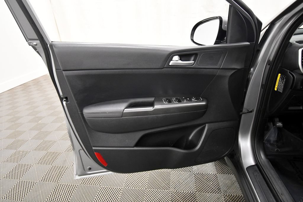 Certified 2022 Kia Sportage LX w/ LX AWD Value Edition Package image 13