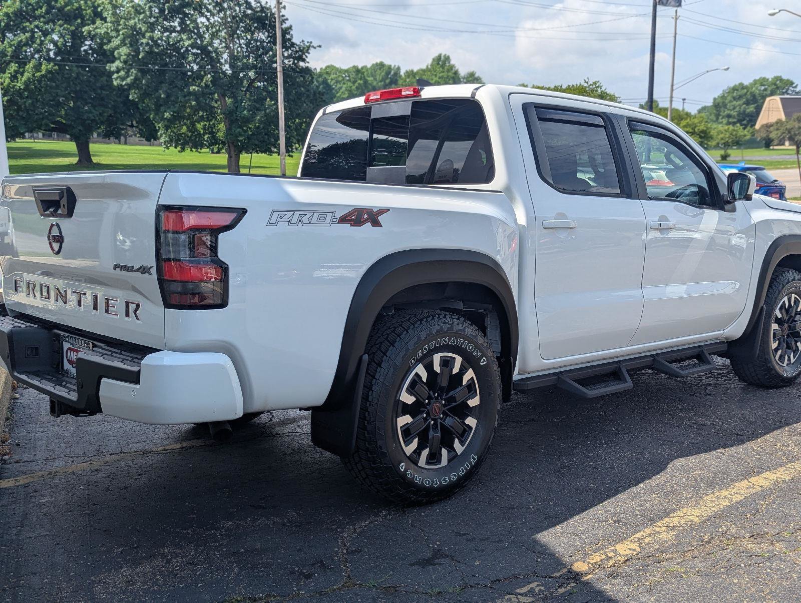 Used 2023 Nissan Frontier PRO-4X w/ Pro Convenience Package AWD/4WD image 10