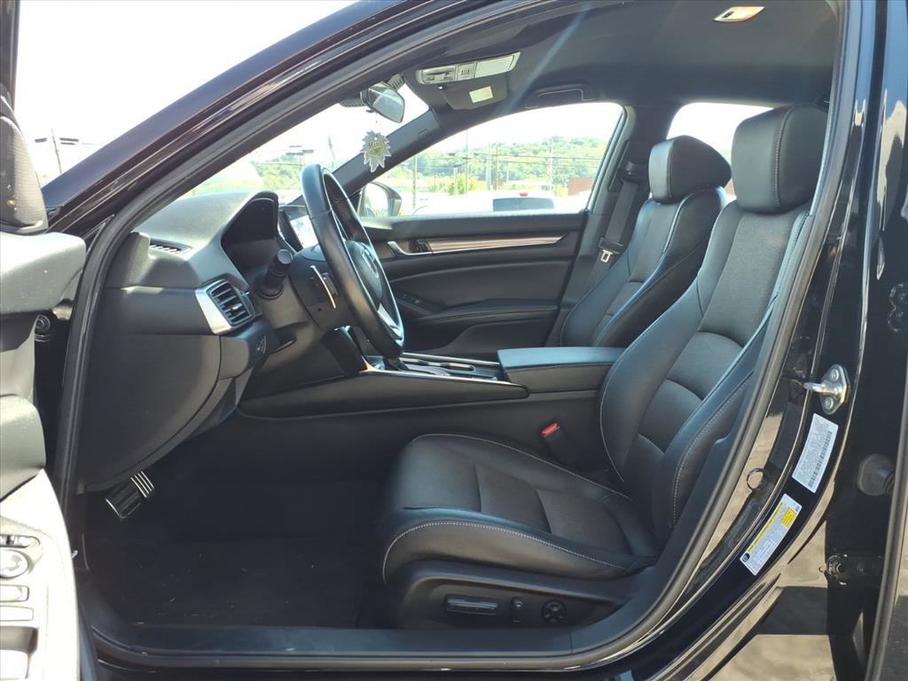 Used 2019 Honda Accord Sport image 6