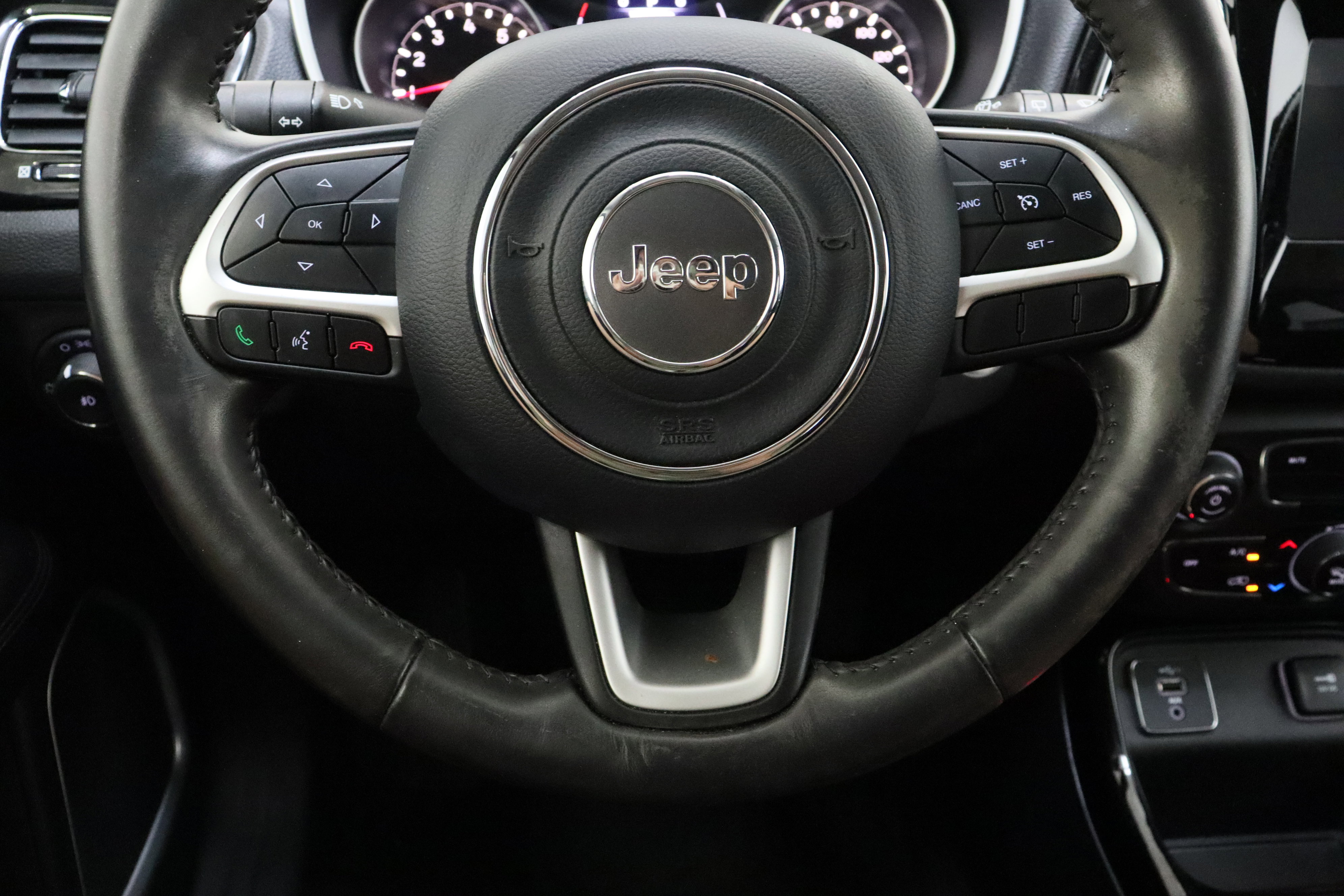 Used 2019 Jeep Compass Latitude image 21