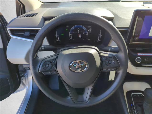 Used 2026 Toyota Corolla LE FWD image 15