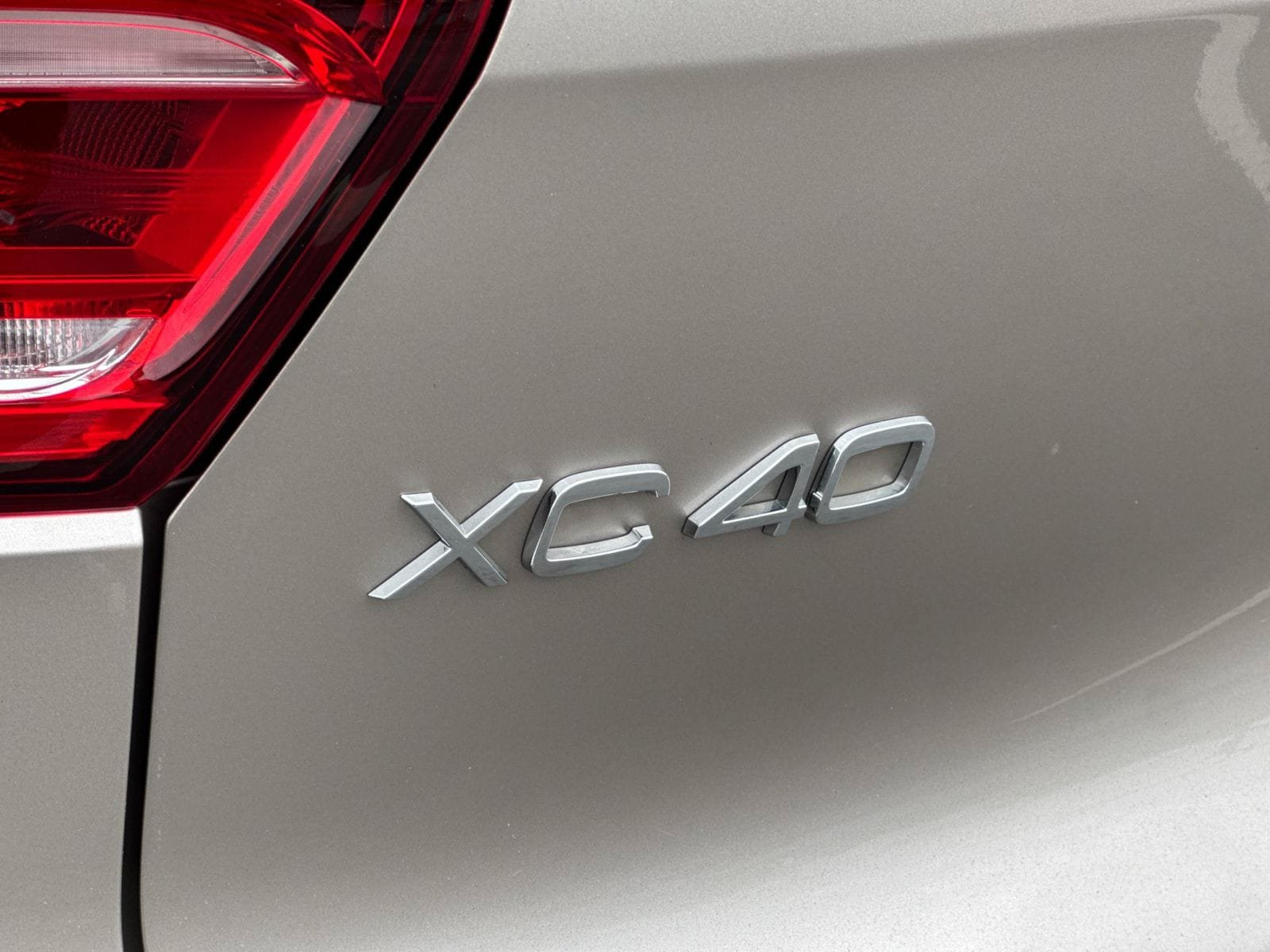 Certified 2023 Volvo XC40 Recharge Ultimate AWD/4WD image 31