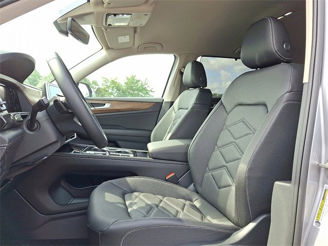 New 2026 Volkswagen Atlas SE image 8