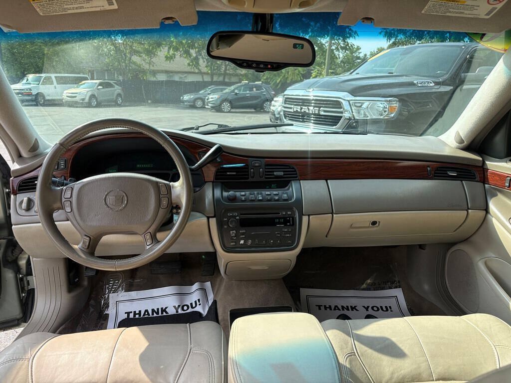 Used 2005 Cadillac De Ville w/ Trunk Convenience Package FWD image 9