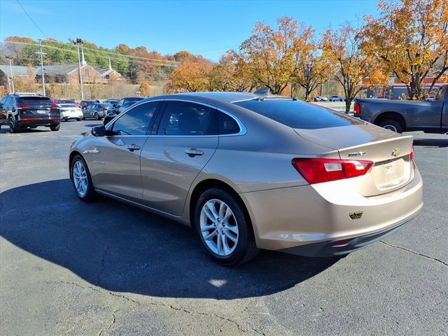 Used 2018 Chevrolet Malibu LT image 17