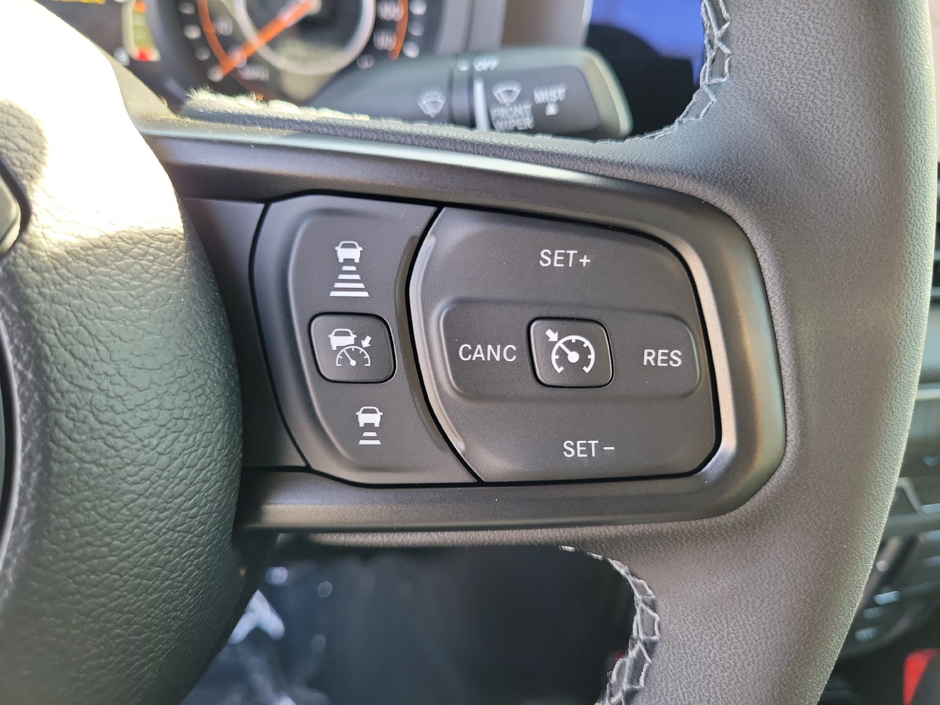 New 2026 Jeep Gladiator Sport AWD/4WD image 6