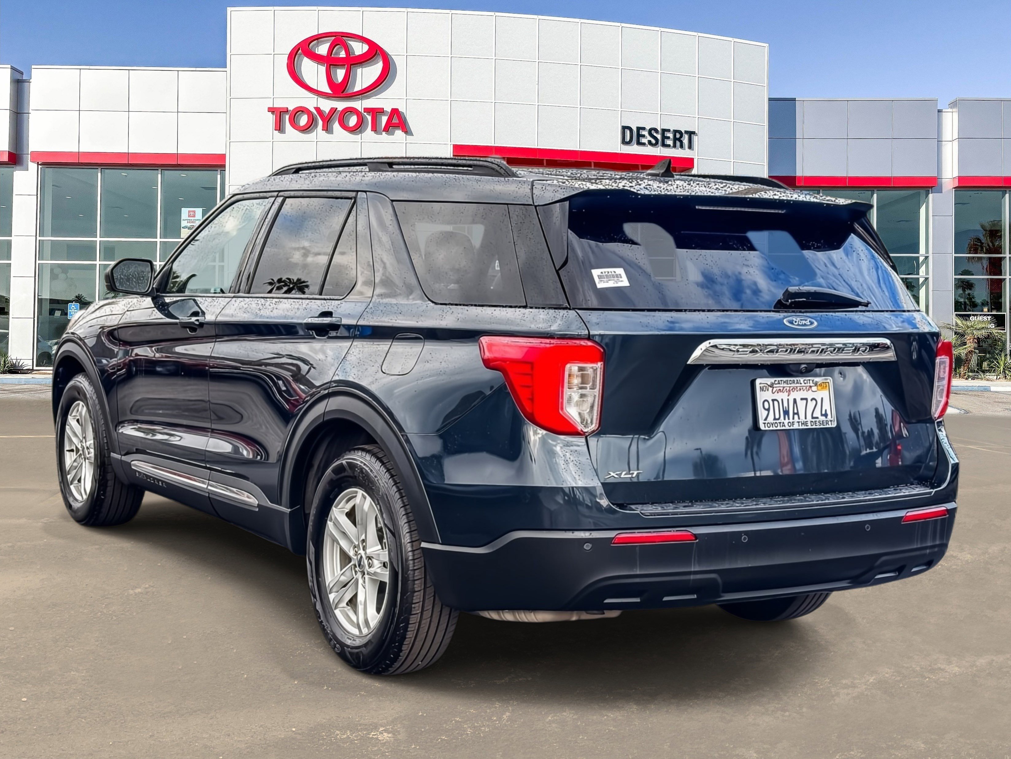 Used 2022 Ford Explorer XLT image 5