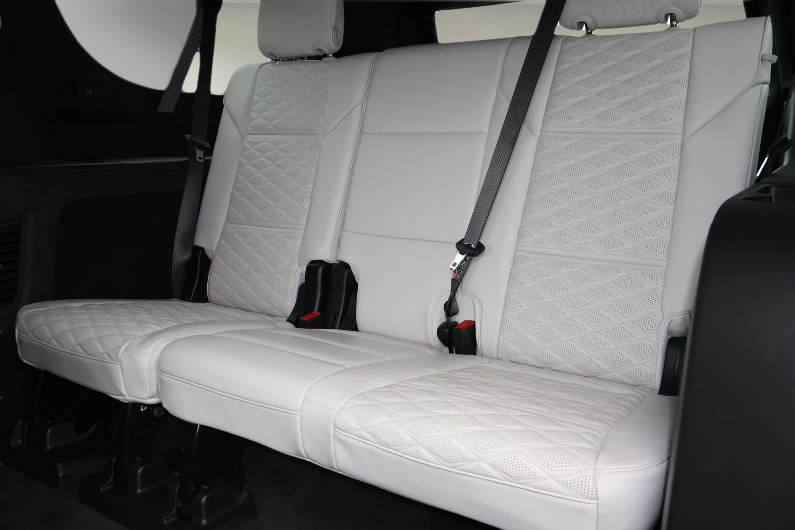 Certified 2025 Cadillac Escalade ESV V AWD/4WD image 13