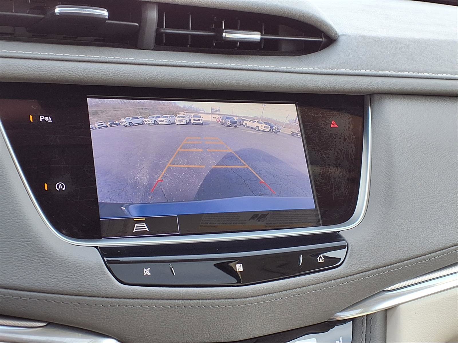 Used 2021 Cadillac XT5 Premium Luxury w/ LPO, Floor Liner Package AWD/4WD image 9