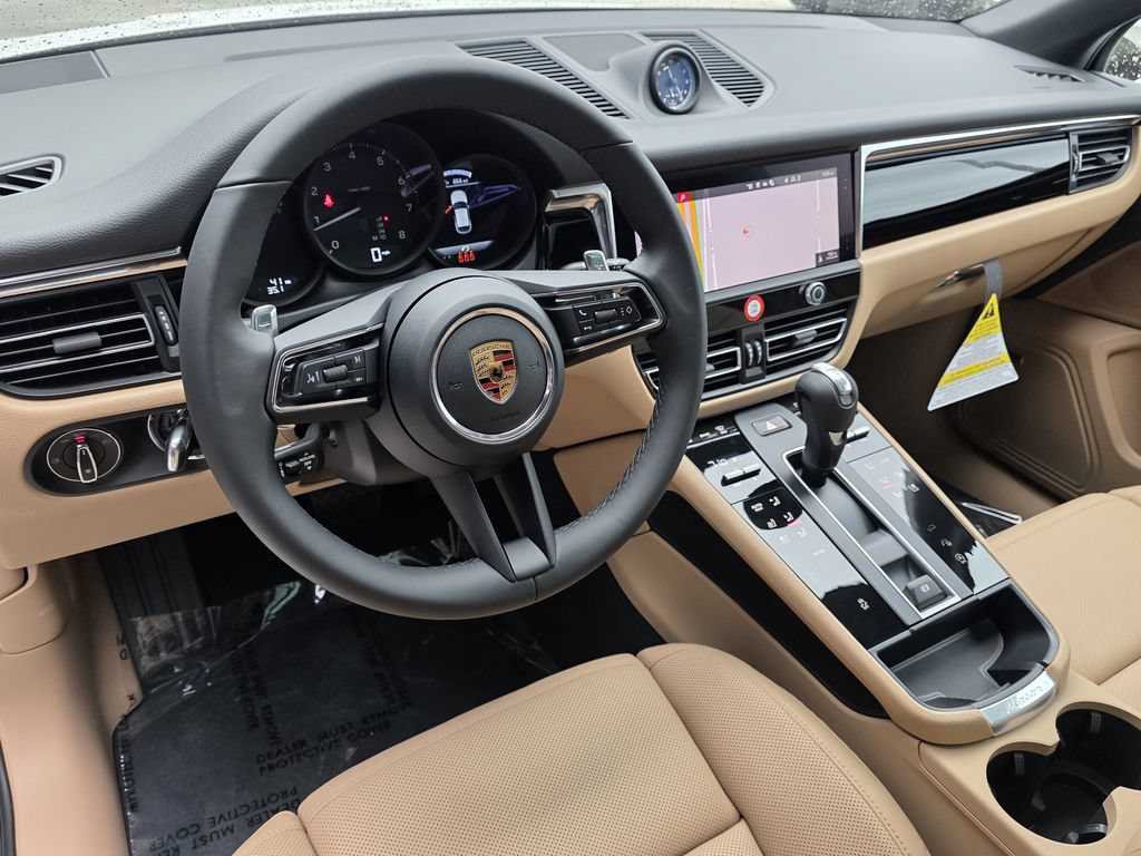New 2026 Porsche Macan AWD/4WD image 4