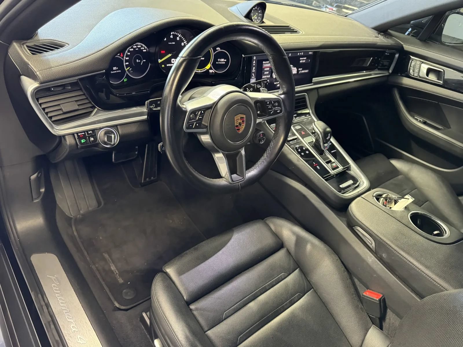 Used 2019 Porsche Panamera 4 AWD/4WD image 11