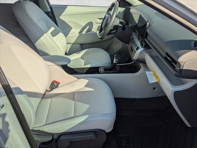 Certified 2025 Hyundai Kona SEL image 19