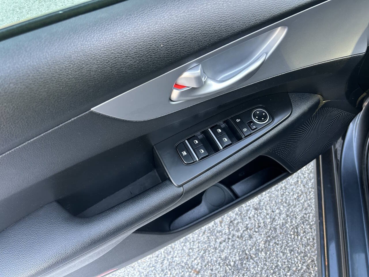 Used 2023 Kia Forte LXS FWD image 11