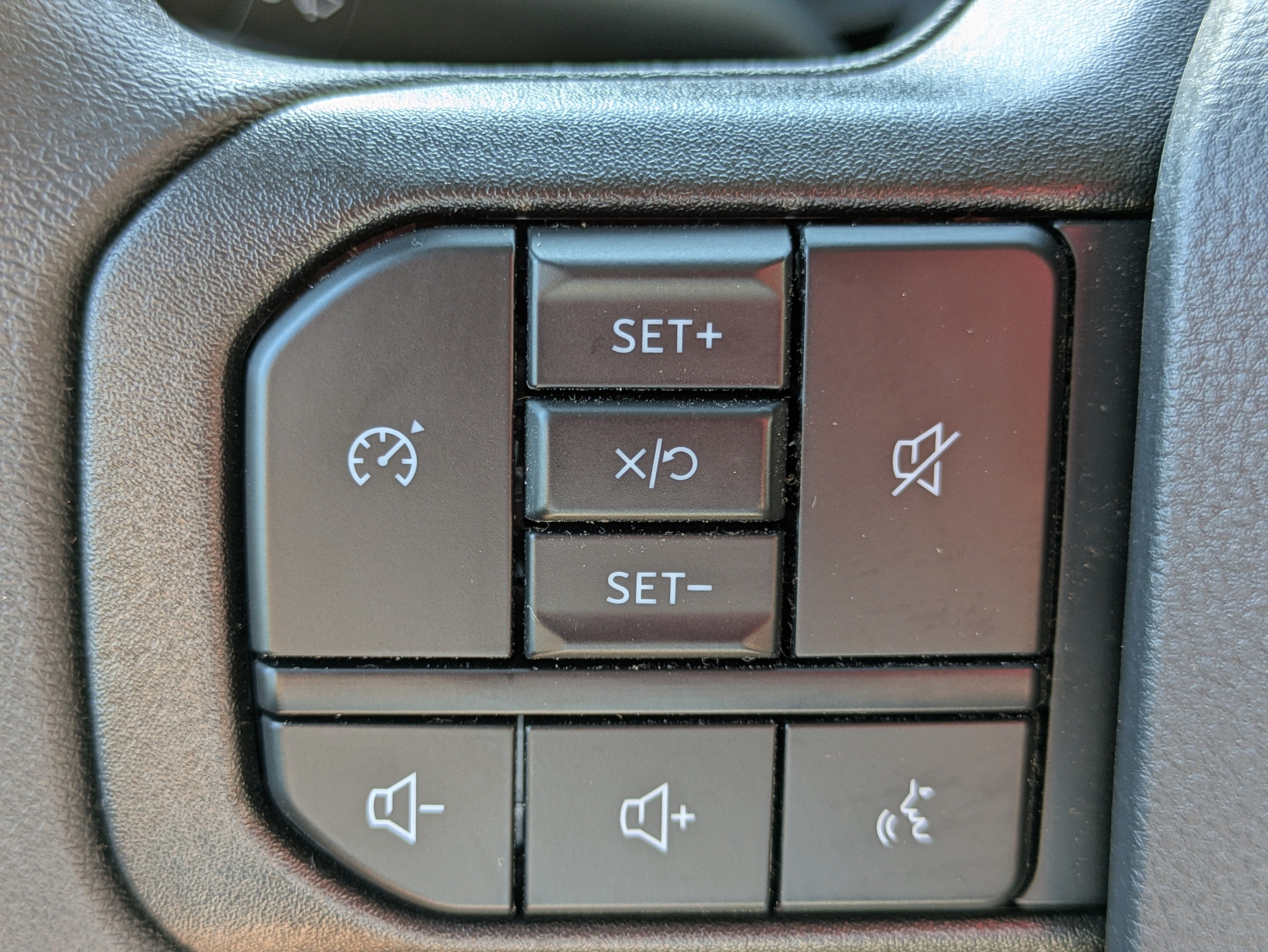 Used 2025 Ford F350 XL w/ 360-Degree Camera Package RWD image 16