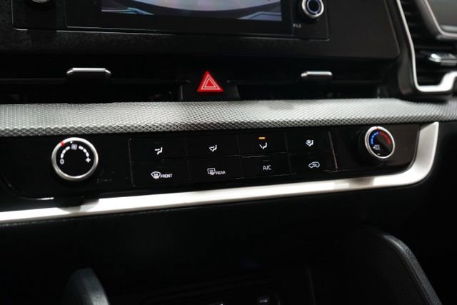 Used 2024 Kia Sportage LX image 28