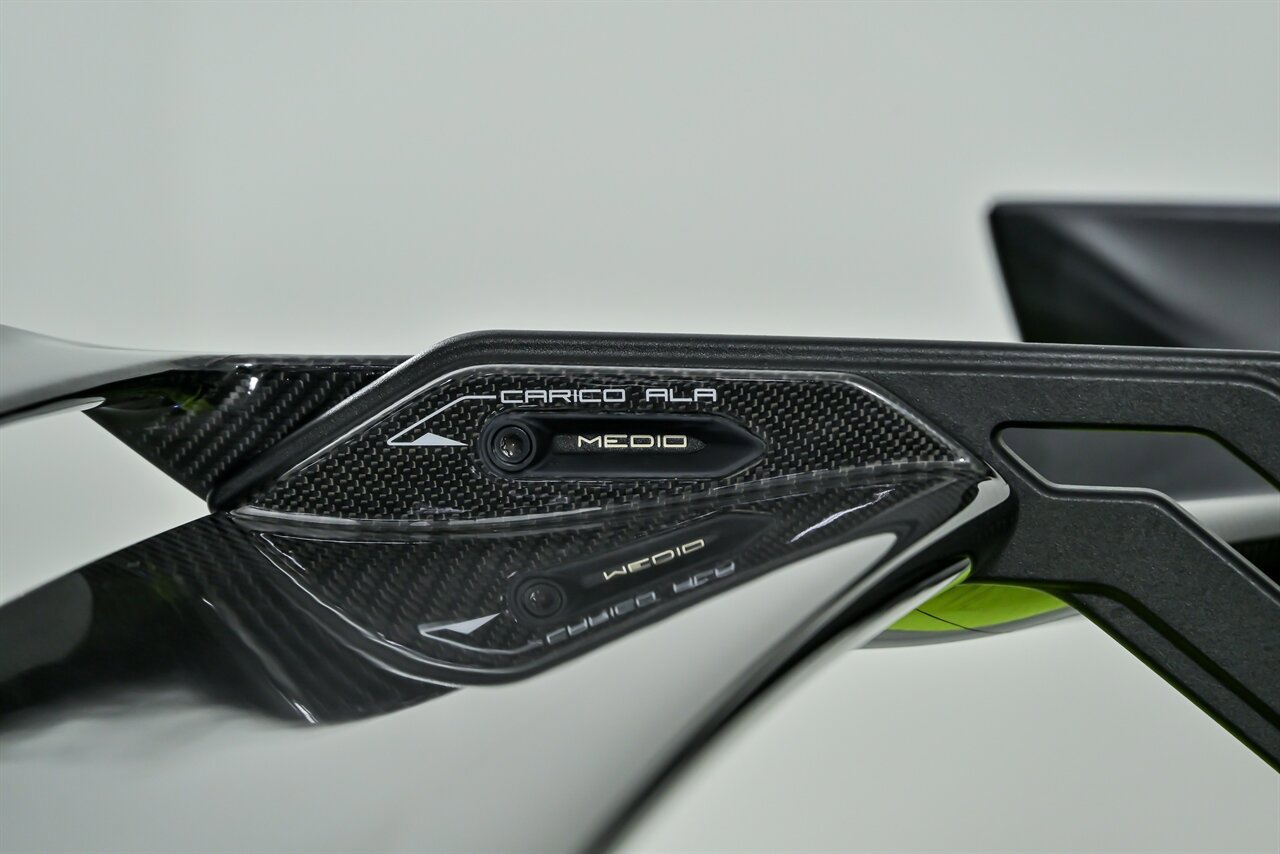 Used 2022 Lamborghini Huracan STO RWD image 17