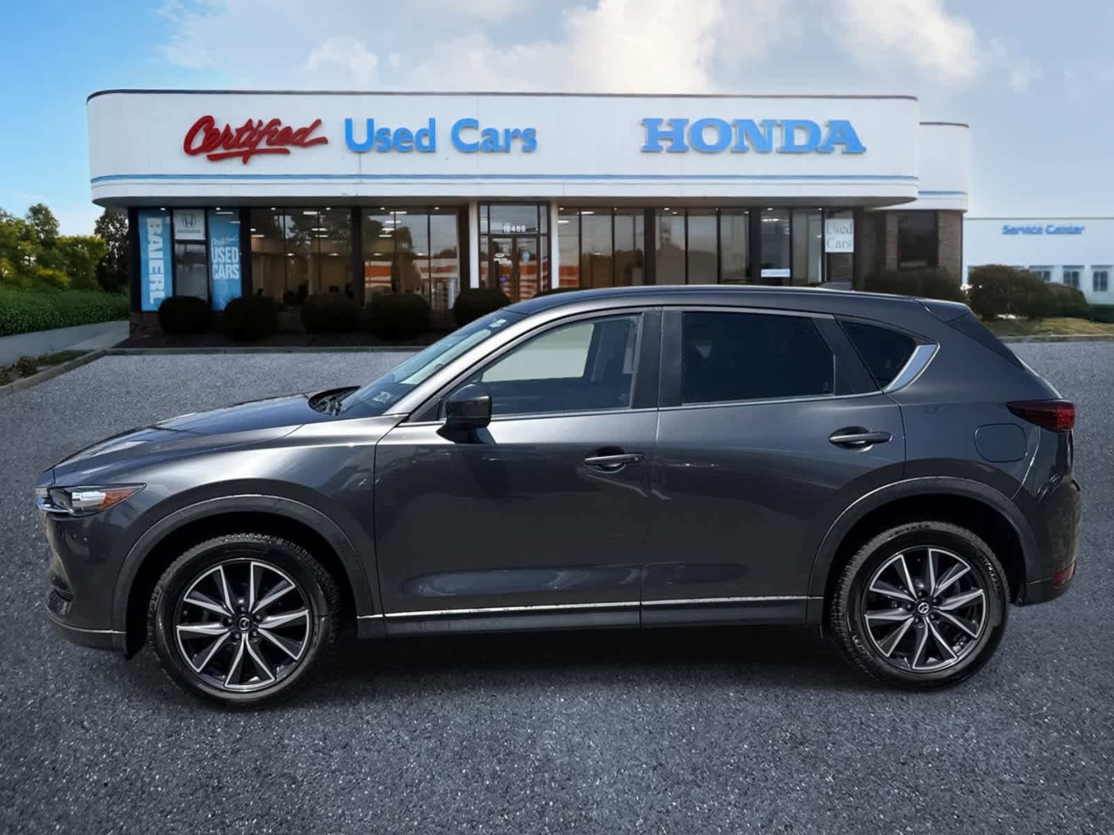 Used 2018 MAZDA CX-5 Touring AWD/4WD image 2